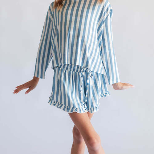 Girl's Long Sleeve and Ruffle Shorts Set in Beau