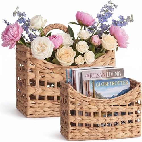 2 Pcs Wicker Hanging Wall Basket Woven Hanging Baskets Natural Water Hyacinth Wall Mounted Storage Baskets with Handle Farmhouse Home Decor for Front Door Entryway Organizing Mail Flowers Plant
