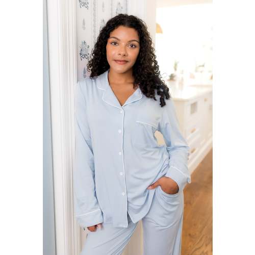 Long-Sleeved Women's Pajama Set in Breeze