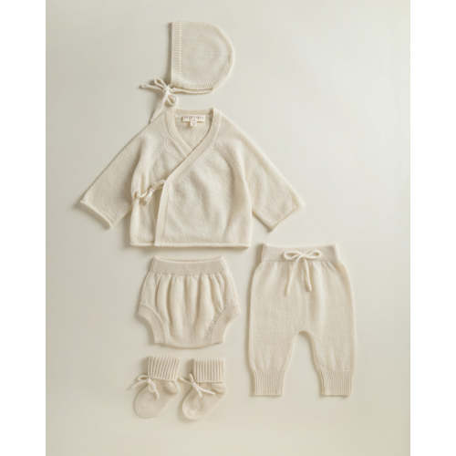 Prestige Cashmere ultimate baby outfit set | Petit Louli