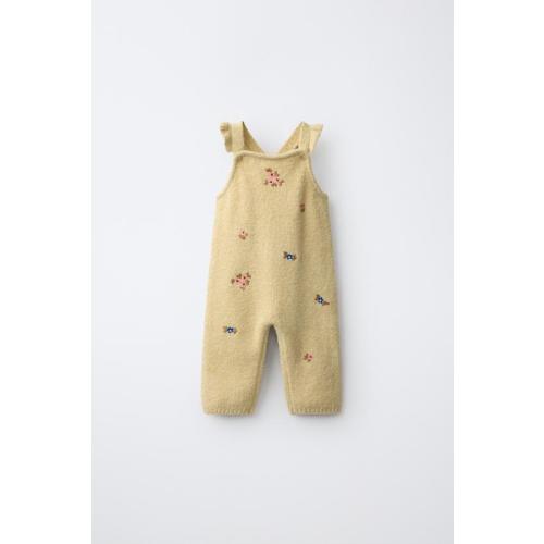 LONG KNIT PINAFORE WITH EMBROIDERED FLOWERS - Light yellow | ZARA United States