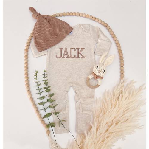 Embroidered Personalized Romper, Minimalistic Coming Home Outfit, Gender Neutral Baby Outfit, Romper & Hat, Beige Baby Romper, Varsity Name