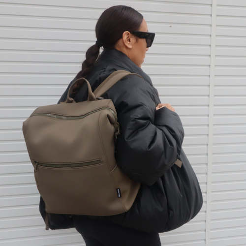 Burrow Bag in Olive Green – Functional & Stylish Diaper Bag | Harlow Baby