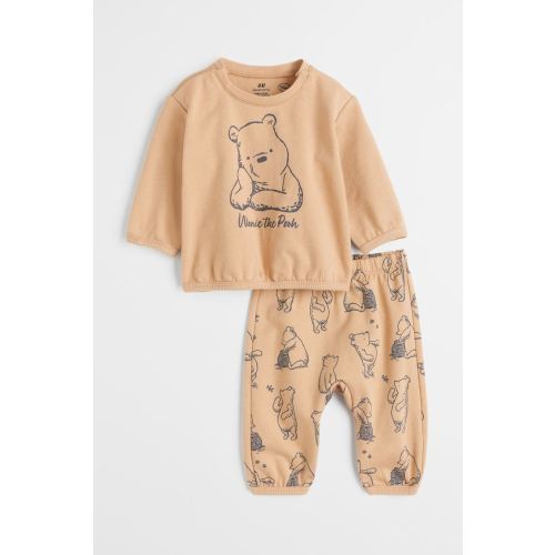 2-piece Printed Cotton Set in size NB (1-2 months)