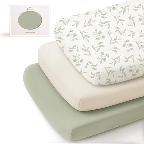 Konssy 3 Pack Stretchy Bassinet Sheets for Baby Girl Boy, Soft Bedside Bassinet Sheets, Compatible with Baby Delight, Dream On Me, AMKE and Other Rectangle Mattress (Green Leaves)