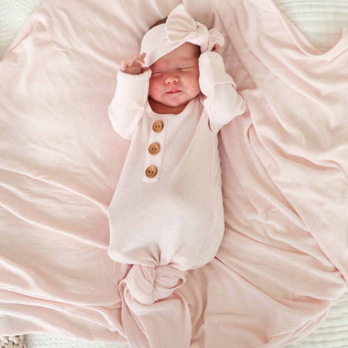 Pearl Pink Bamboo Waffle Newborn Baby Knot Gown & Hat Set