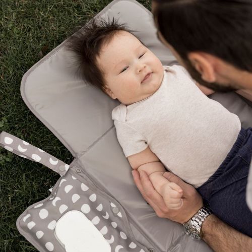 Tiny Twinkle Portable/Foldable Waterproof Diaper Changing Pad with Smart Wipes Pocket