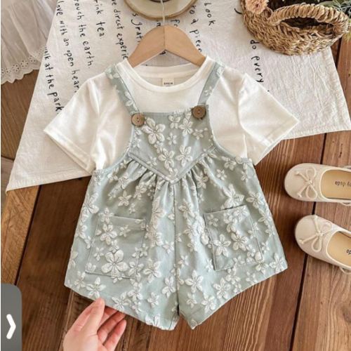 SHEIN LMoss Kids LMoss Baby Girl Woven Solid Color Jacquard Jumpsuit Baby Girl Clothes Baby Girl Clothes Baby Girl Romper Floral Baby Clothes 2 Pieces Baby Girl Outfit Baby Girl Clothes Summer Sets 2pcs Set Baby Girl Clothes Baby Girl Vintage Clothes Flor