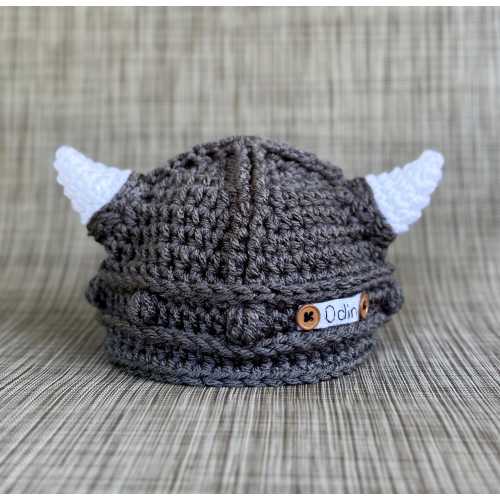 Personalized Crochet Viking Baby Hat with Name Tag – Handmade Newborn Beanie, Custom Photo Prop, Baby Shower Gift, Viking Helmet. Newborn, 3