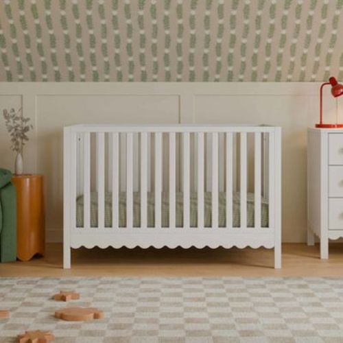 daVinci Sammy Scallop 4-in-1 Convertible Crib - White