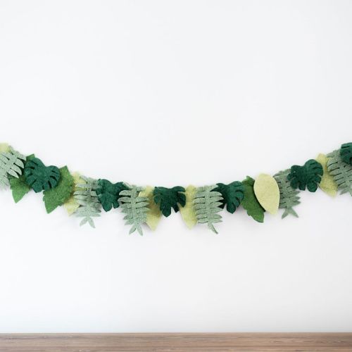 Nivas Collection Felted Leaves Garland