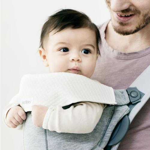 BabyBjörn Bib for Baby Carrier Mini and Free, 2-pack