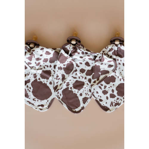BROWN CATTLE | LOVIE