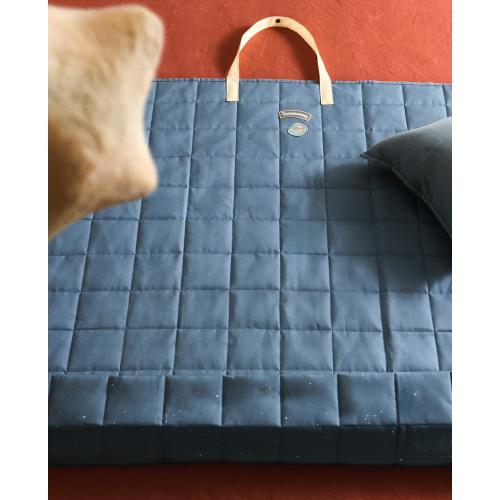 WATER-RESISTANT FLOOR BLANKET WITH CONSTELLATIONS | Zara Home United States of America