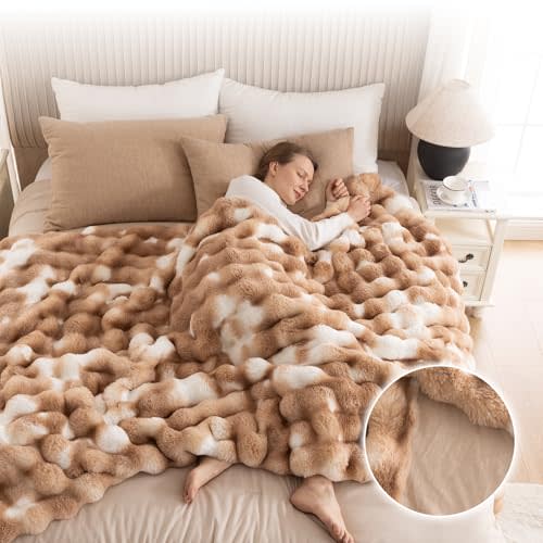 IKALIFE Cozy Faux Fur Throw Blanket for Bed-Warm Fuzzy Throw Blanket, Soft Plush Thick Bubble Blankets for Bedroom and Living Room, Furry Luxury Blanket, 90 x 90, Tie-Dye Brown