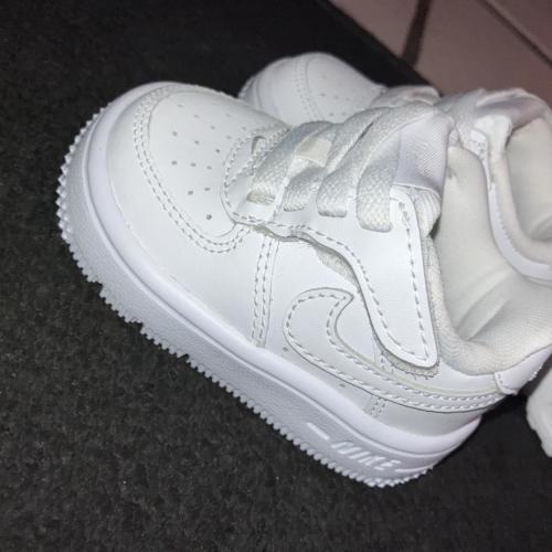 White Nike Air Force 1 kids sneakers #airforce1...