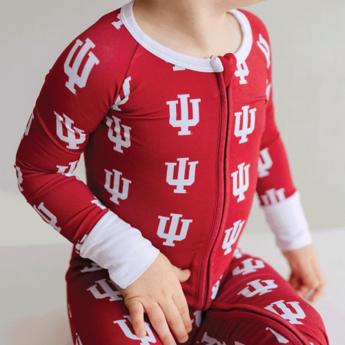 Indiana One-Piece: Cozy Bamboo Zippered Outfit for Fans