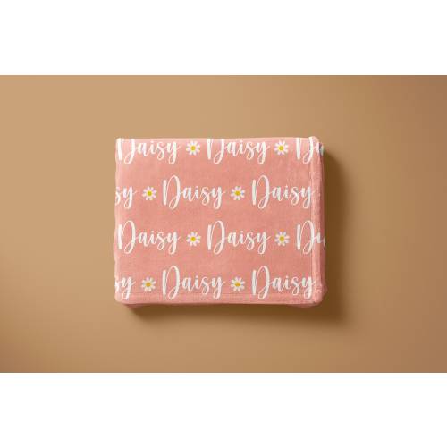 Kids Name Blanket with Daisy, Daisy Name Blanket, Name Blanket for Girl, Gift for Girl, Personalized Blanket with Flowers, Pink Blanket