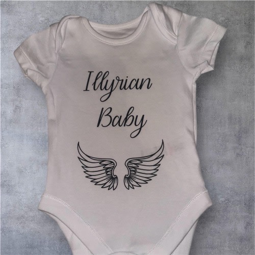Illyrian Baby | Night Court | Acotar | Baby Grow | | Fantasy Era | Baby Vest | Book Gifts | Rhysand | Feyre | Cassian| Velaris | Illyrian