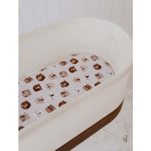 Small Oval/Moses Fitted Waterproof Sheet | Bear in There