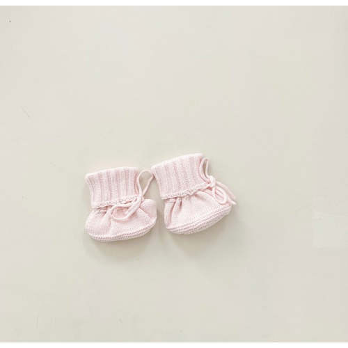 CUFF NEWBORN LACE BOOTIES - BABY PINK – Petite Co au