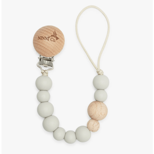 Ninni Co. Mist Gray Pacifier Clip