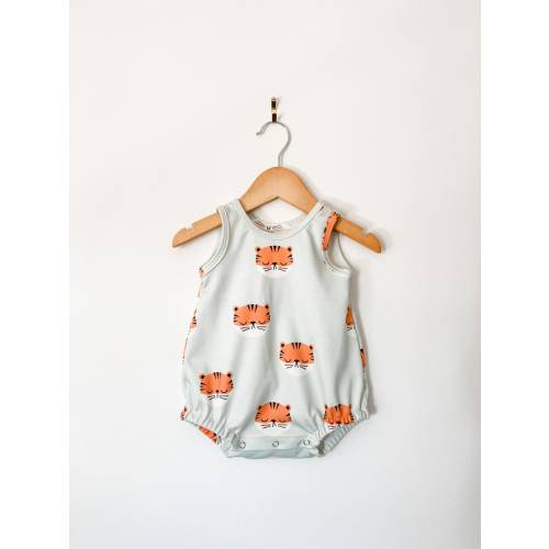 Tiger baby romper // Organic baby clothes // baby clothing / baby playsuit / baby clothing / bubble romper / summer baby clothes