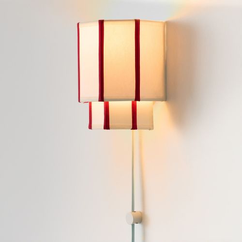 Emma Chamberlain Faceted Plug-In Sconce (7")