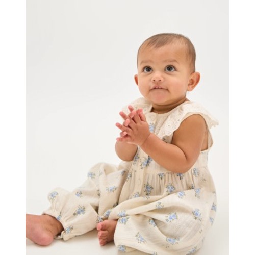 Any cute baby clothes size 3-6m
