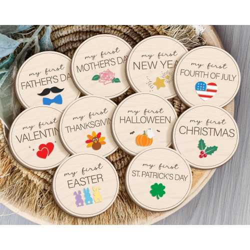 Baby Holiday Milestone Disc, Baby Milestone Cards, My First Holiday Milestones, Baby First Christmas Photo Props, Expecting Mom Gift
