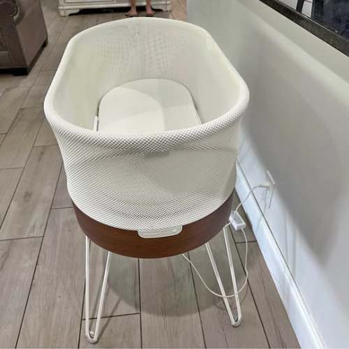 Used Snoo Smart Sleeper Bassinet with accessories | Facebook