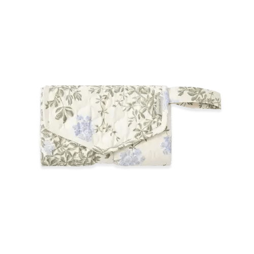 On-the-Go Changing Pad – Garbo&Friends