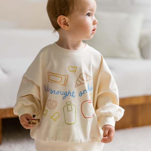 Snacks Lightweight Crewneck