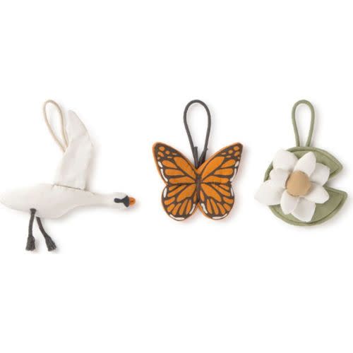 Set of 3 rattle toy hangers - Swan - Lorena Canals Teethers & Rattles | Maisonette