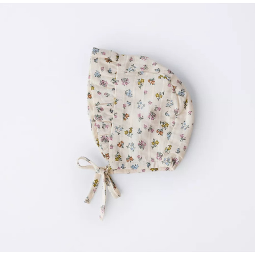 FLORAL TEXTURED RUFFLED BONNET - Mid-ecru | ZARA United States