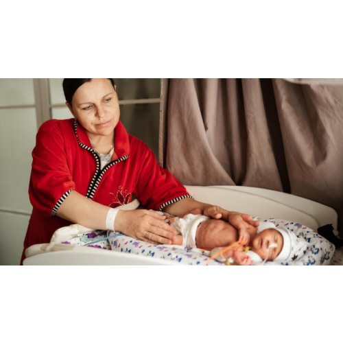 Donate to UNFPA: Emergency Birth Kits - USA for UNFPA
