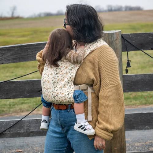 Hope & Plum Lark Baby Carrier