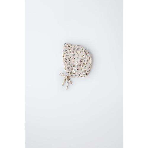 FLORAL TEXTURED RUFFLED BONNET - Mid-ecru | ZARA United States