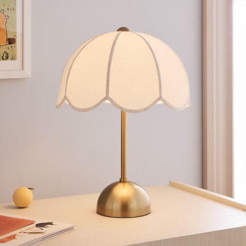 Fleur Table Lamp (16")