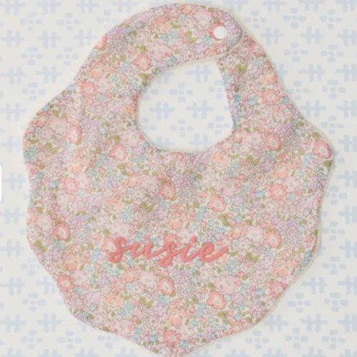Scallop Bib