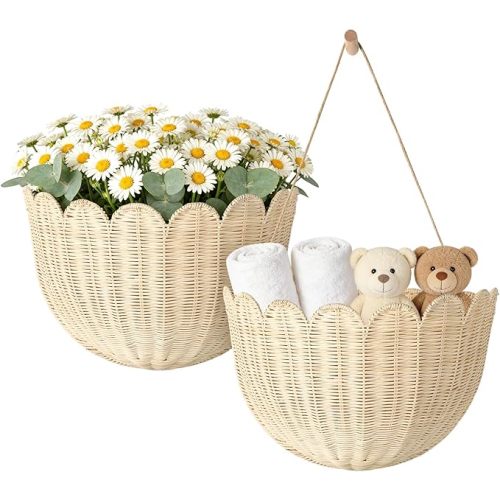 Natural Handwoven Scalloped Wall Basket Set of 2, Premium Rattan Wicker Wall Hanging Organizer for Boho Home Decor, Decorative Wall Storage for Bathroom, Entryway, Living Room & Craft Room