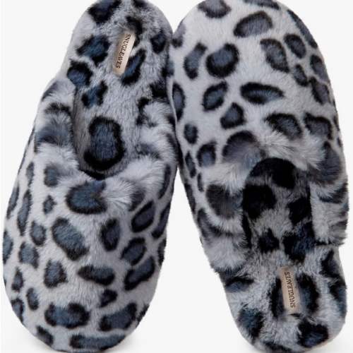 Snug Leaves Women's Fuzzy Scuff Slippers Memory Foam Non-slip House Shoes