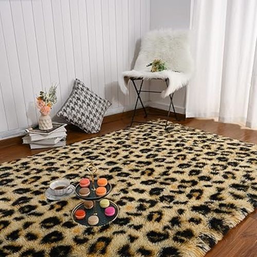 Amearea Fluffy Leopard Rug, Modern Cheetah Print Rugs, Soft Comfy Faux Fur Animal Print Carpet for Girls Room Bedroom, Living Room, Teen Room Home Decor Shaggy Carpets, Khaki 6x9 Feet
