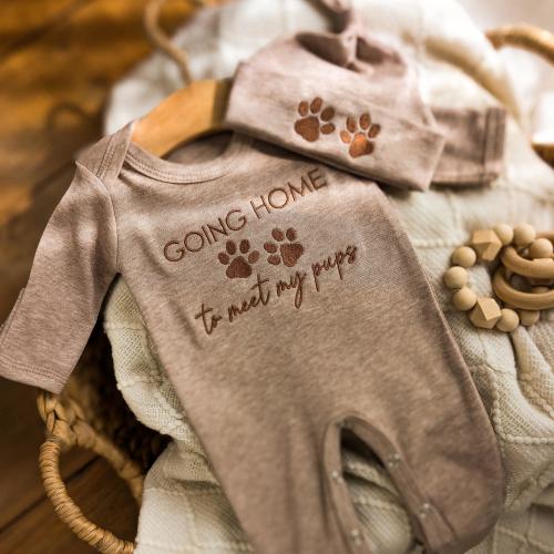 Embroidered "Going Home to Meet My Pups" Romper: Newborn Outfit for Dog Lovers