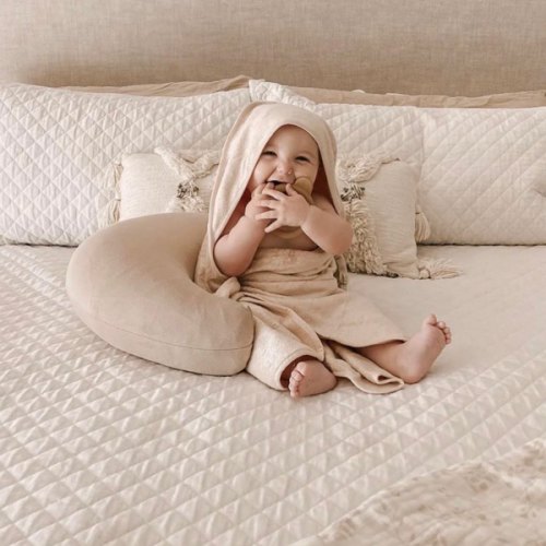 Butterr Hooded Towel in Oat