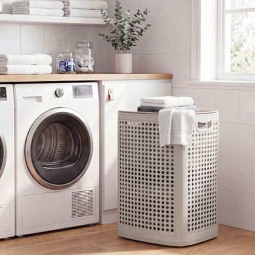LEDREM Ventilated Plastic Laundry Hamper with Lid, Tall Basket with Handles, 16.7 x 13 x 22.4 Inches, Beige