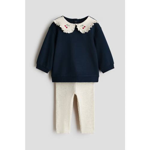 2-PIECE TOP AND LEGGINGS SET