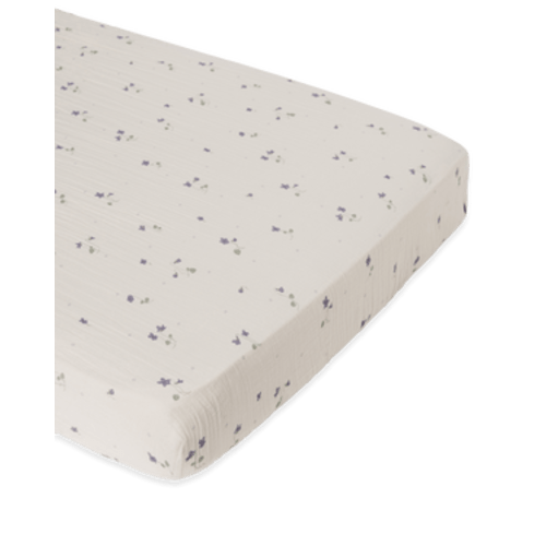 Garbo & Friends Viola Muslin Cot Fitted Sheet – blue daisy
