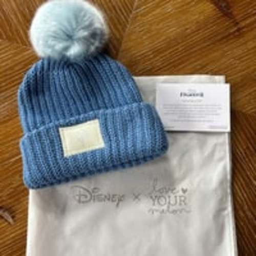 Love Your Melon Disney Frozen 2 ADULT size beanie