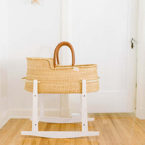 White Bundle for Bilia Bassinet (Stand +Liner + Sheet (Basket Not Included)  Modern